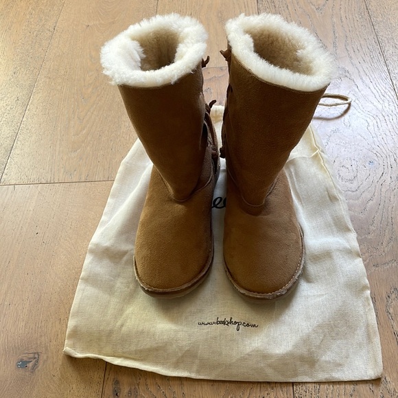 Beek Snowy Owl boots - Picture 1 of 12